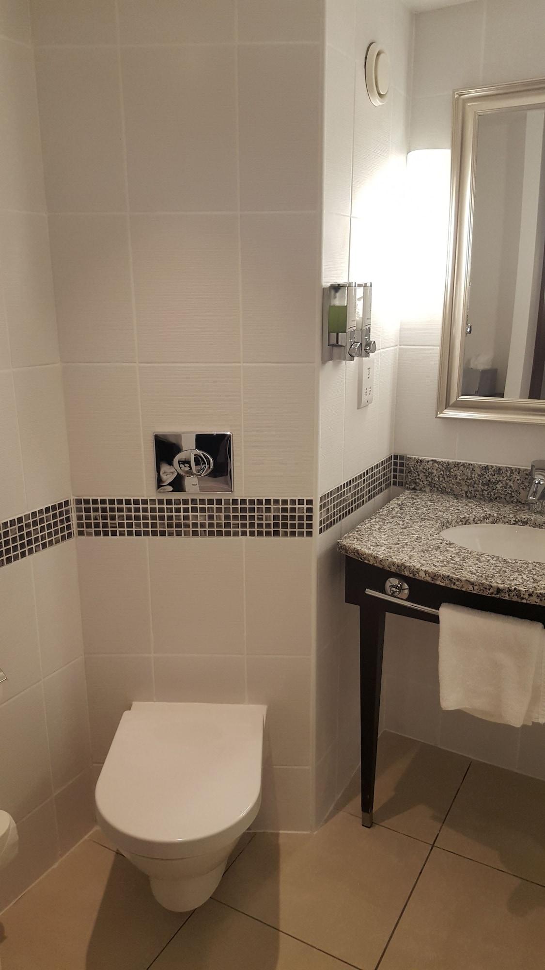 Hampton By Hilton Corby Hotel Bagian luar foto
